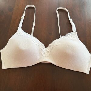 Maidenform Wireless Bra Lace Size 36B
